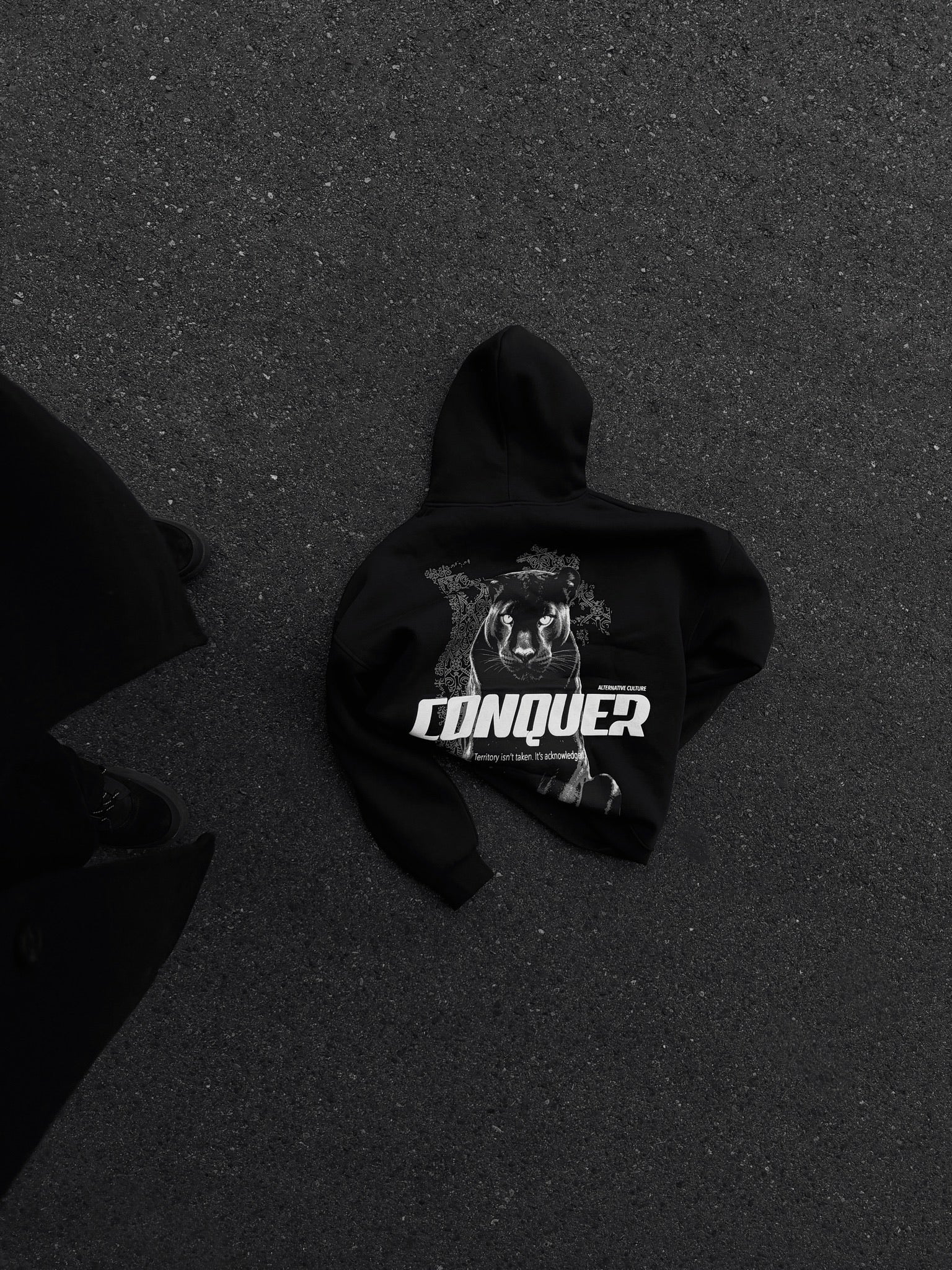 Conquer Oversized Hooded Sweatshirt