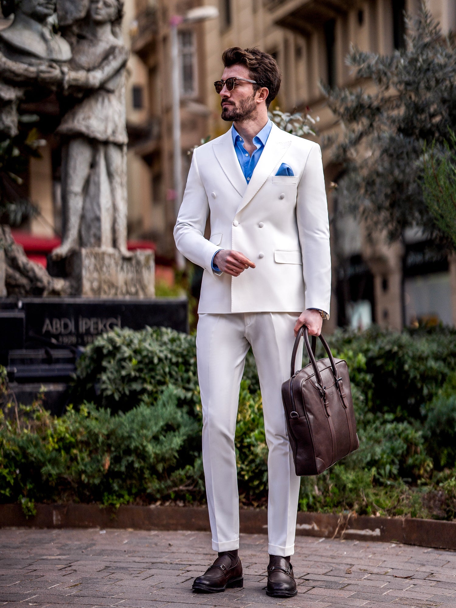 White Double Breasted Suit 2-Piece