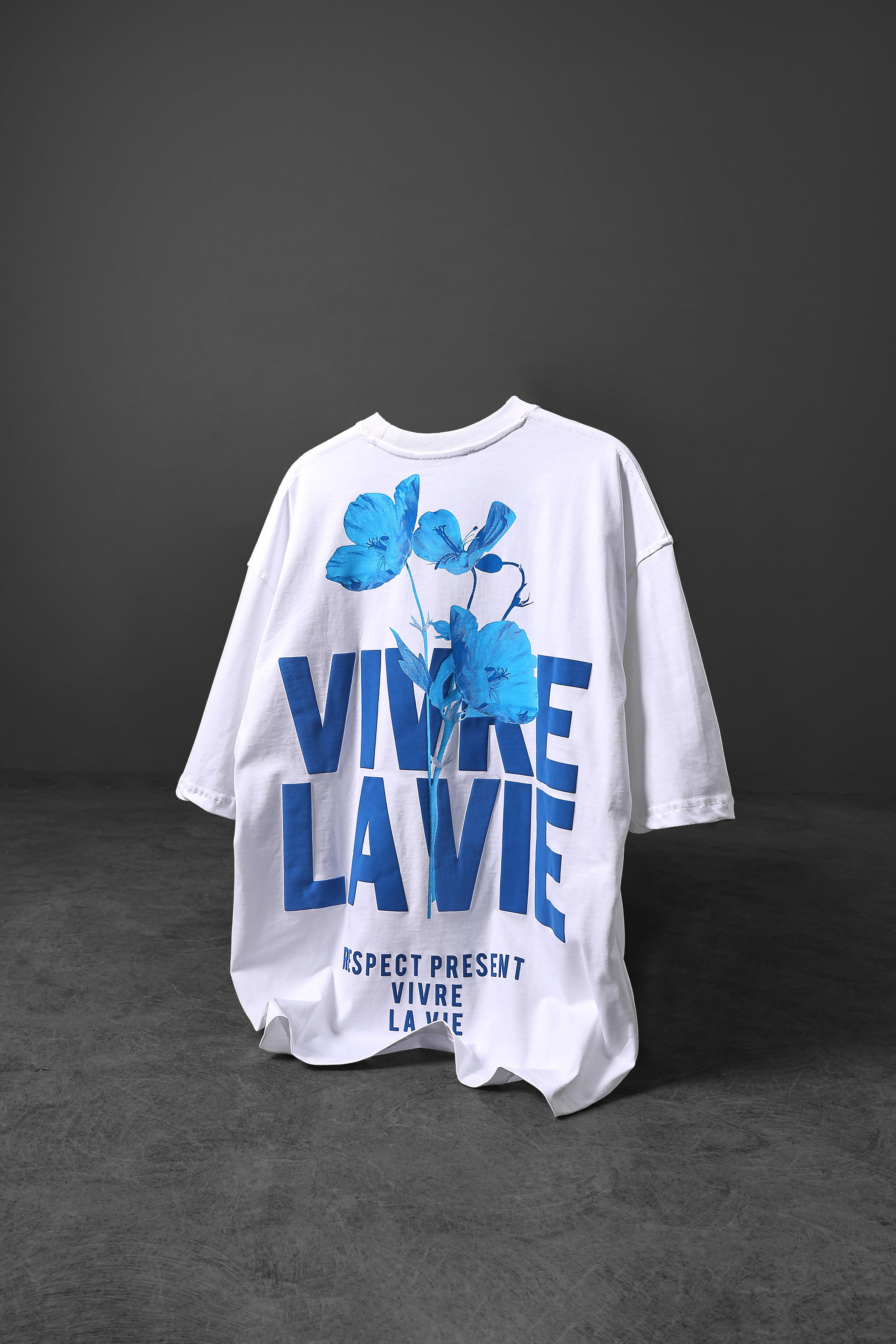 Vivre La Vie Oversized Tee